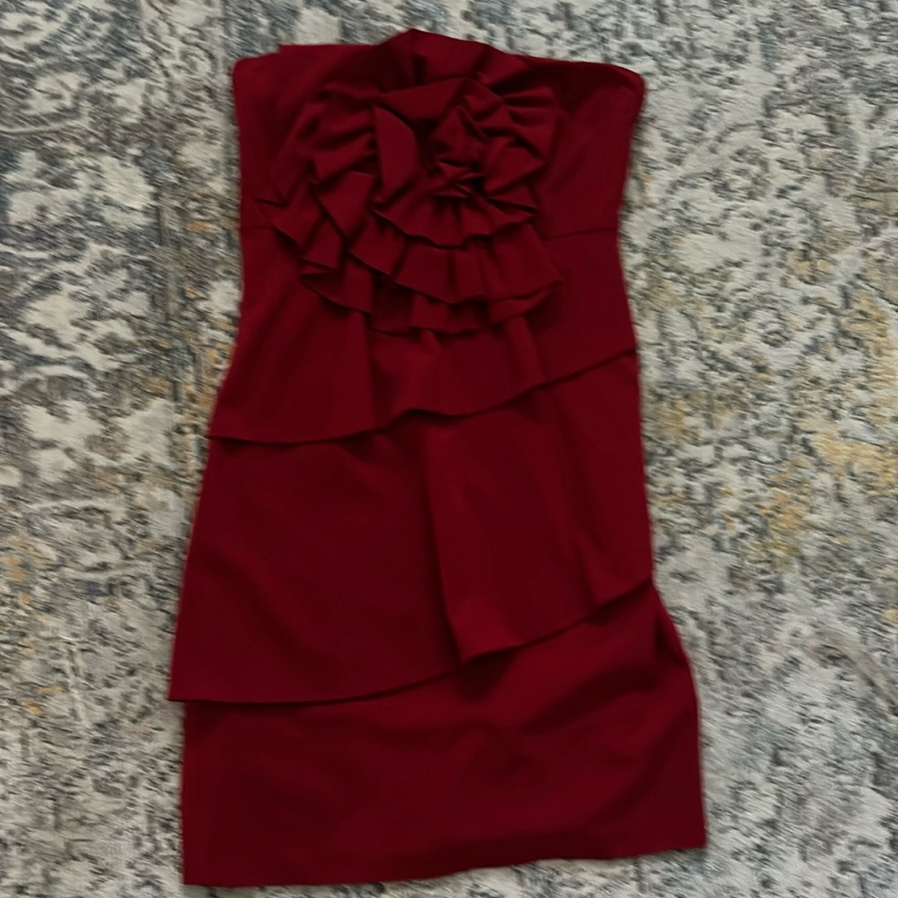 Strapless sheath dress sz 4 but will fit a 6